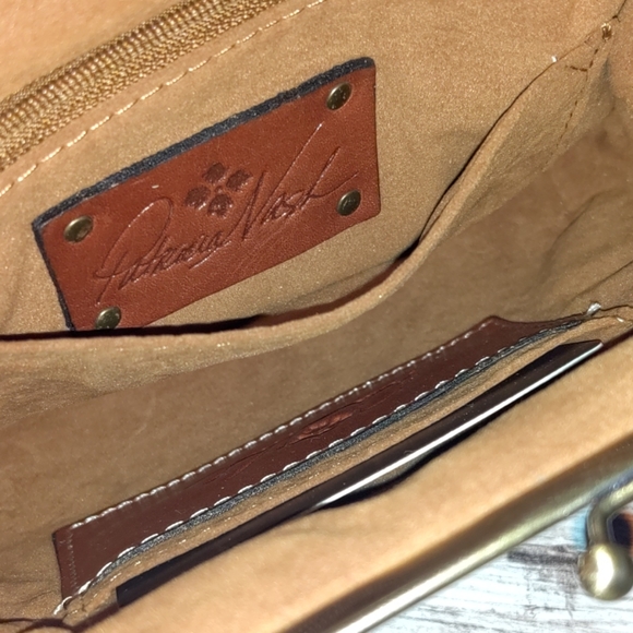 Patricia Nash Bags Nwt Patricia Nash Leather Kiss Lock Poshmark